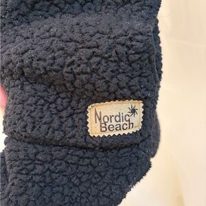 Nordic Beach Black Sherpa Jacket